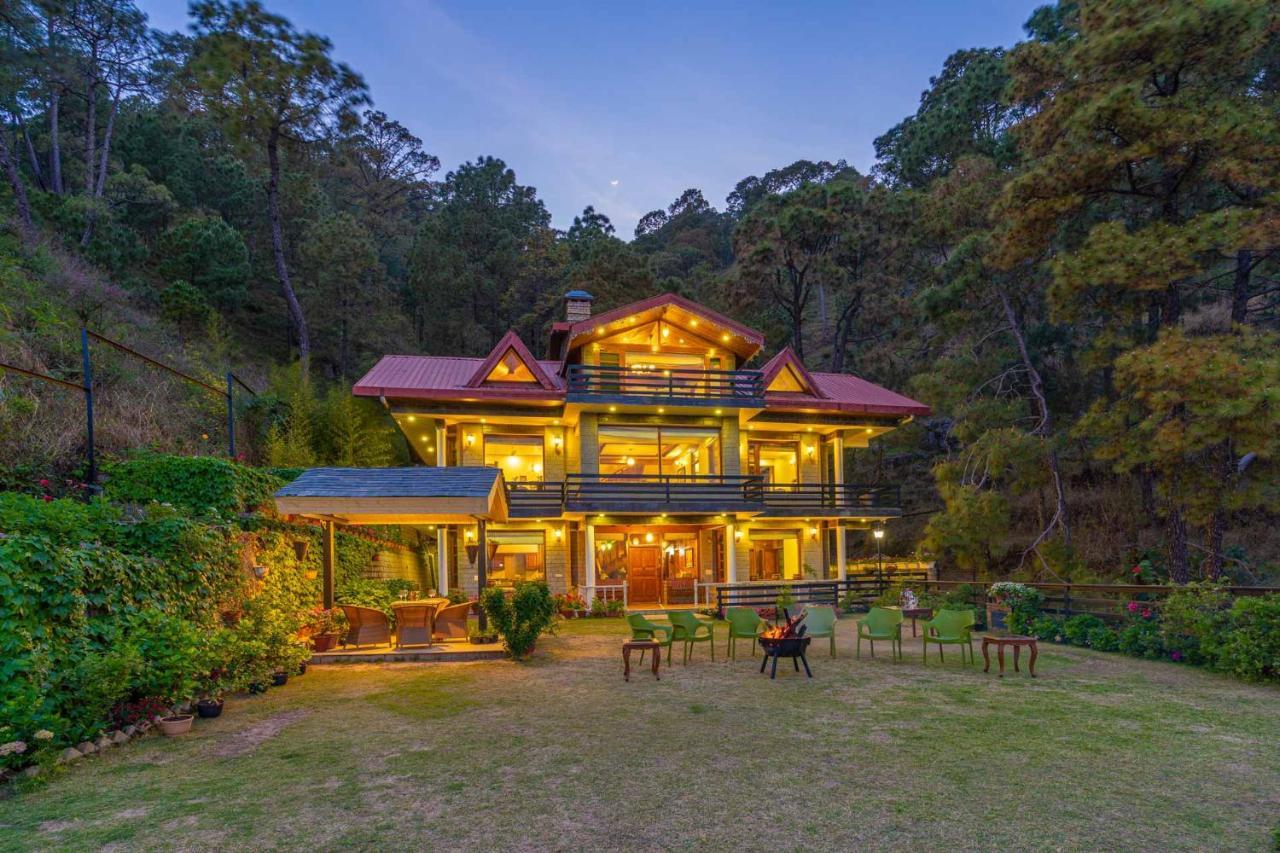 Stayvista At Floradale W Jacuzzi & Wood-Fire Pizza Kasauli Extérieur photo