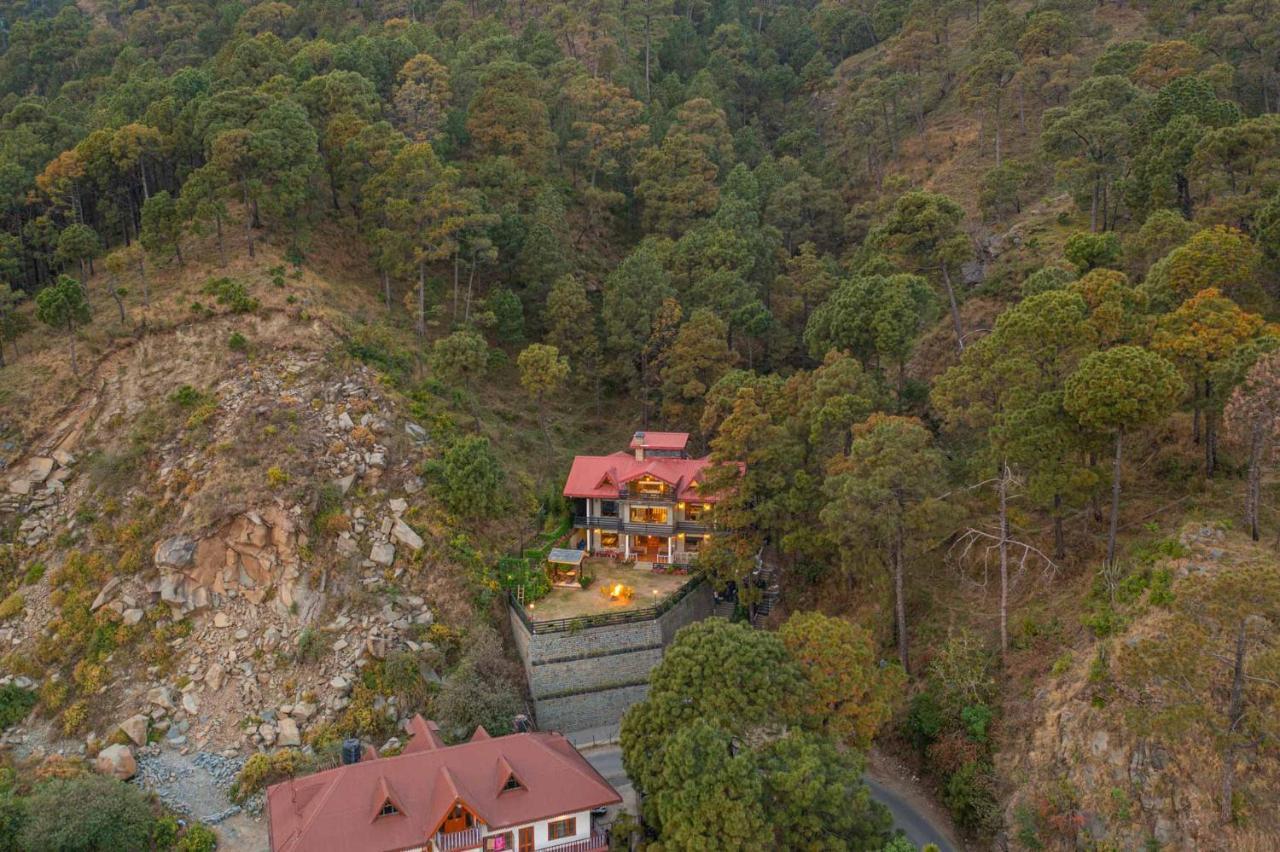 Stayvista At Floradale W Jacuzzi & Wood-Fire Pizza Kasauli Extérieur photo